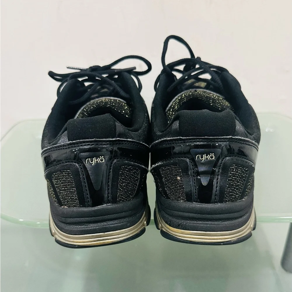 Ryka Women's‎ Size 12 Vida RZV Black / Gold Sparkle Pre-Owned Athletic Sneaker
